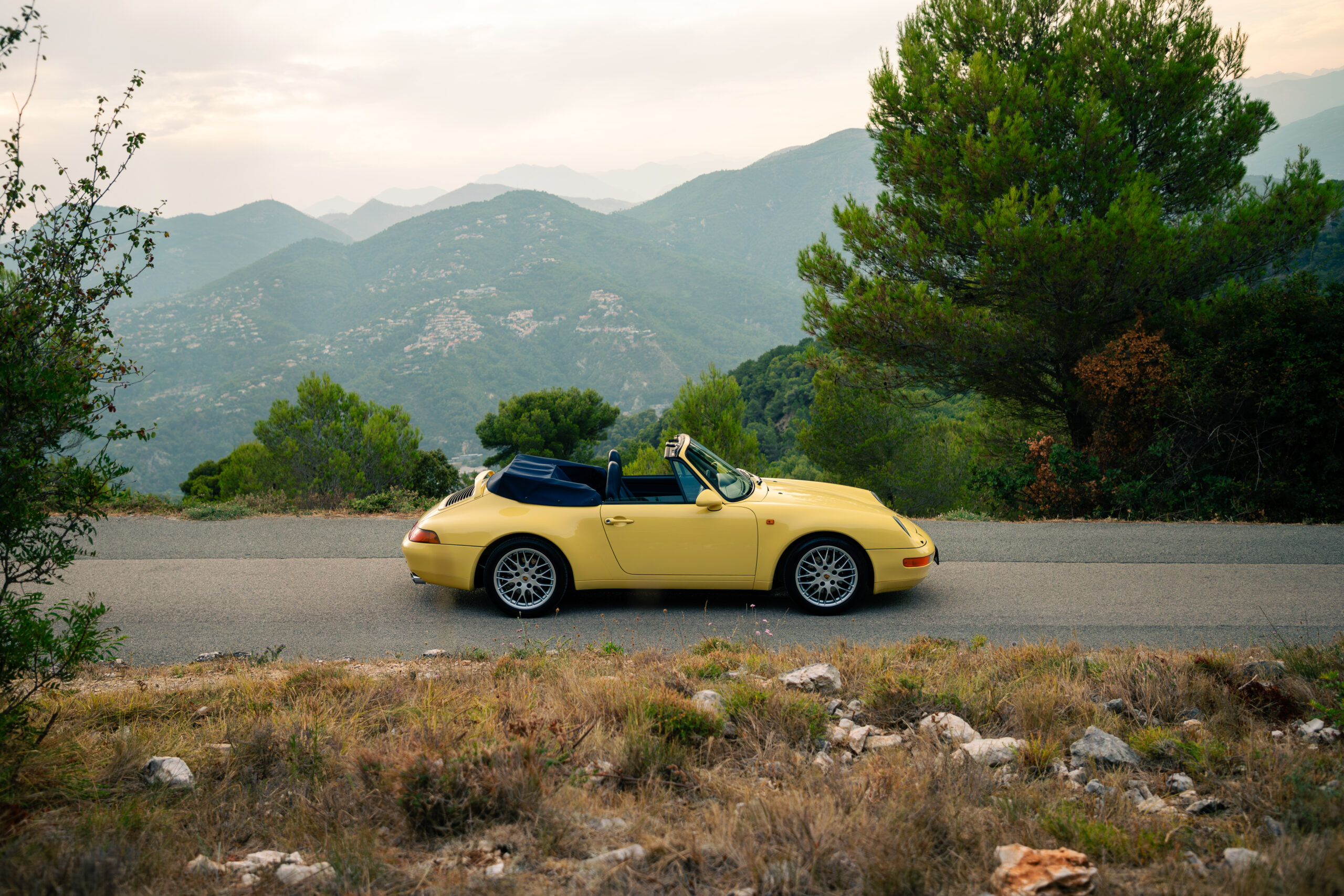 993 Cabrio Pastel Yellow (20)